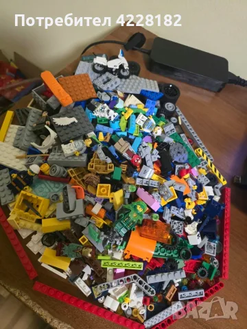 Lego част и минифигури 1,2кг