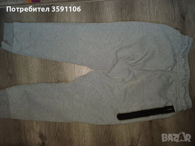 Екип Nike tech fleece , снимка 3 - Детски комплекти - 52940573