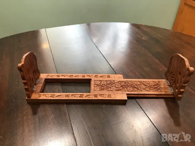 Изящна  ръчно резбована поставка за книги от червено дърво., снимка 11 - Антикварни и старинни предмети - 48895538