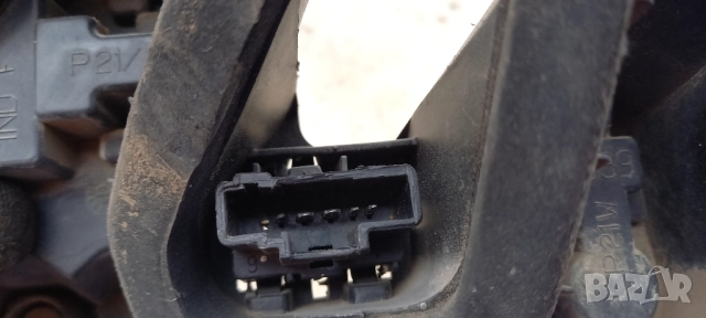Платка десен стоп Peugeot 308, снимка 2 - Части - 51868948