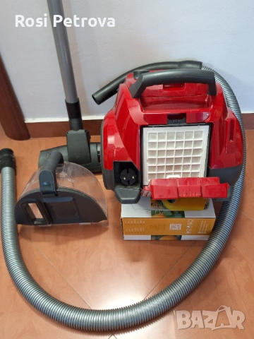 Прахосмукачка Bosch BGC2U230