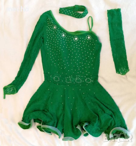  Дантелена зелена рокля за танци или повод, снимка 1 - Детски рокли и поли - 36789559