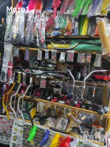 Мото магазин за аксесоари и мото екипировка нова и втора употреба, снимка 6 - Аксесоари и консумативи - 47936350