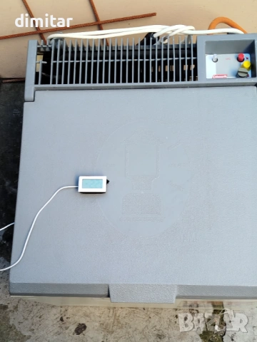 Хладилник COLEMAN на 12/ 220 V-GAS, снимка 5 - Хладилници - 54339179