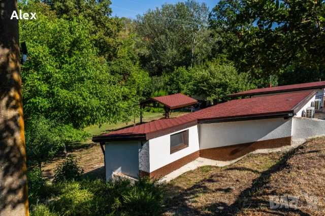 Уникален имот с къща, беседка и езерце сред природата!, снимка 1