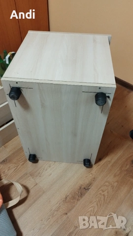 Офис шкаф - шкафче с 3 чекмеджета и ключалка 68/50/55см, снимка 4 - Шкафове и рафтове - 54043785