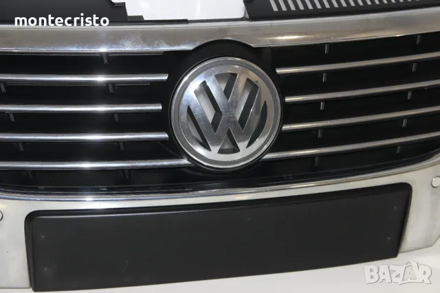 Предна решетка VW Passat B6 (2005-2011г.) 3C0853651F предна емблема отвори за парктроник, снимка 5 - Части - 56015964