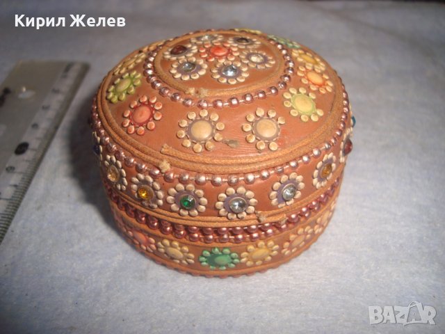 КРАСИВА ФЛОРАЛНО ОРНАМЕНТИРАНА МЕТАЛНА КРЪГЛА ВИНТИДЖ КУТИЙКА за БИЖУТА 32222, снимка 5 - Други - 38276709