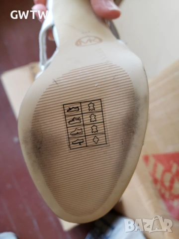 Michael Kors Demi Leather Sandal, естествена кожа, снимка 13 - Сандали - 54185496