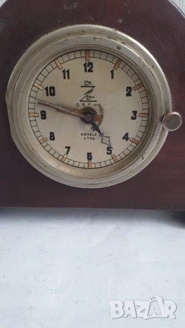 Стар автомобилен часовник Kienzle вграден в настолна кутия, снимка 12 - Антикварни и старинни предмети - 53888665