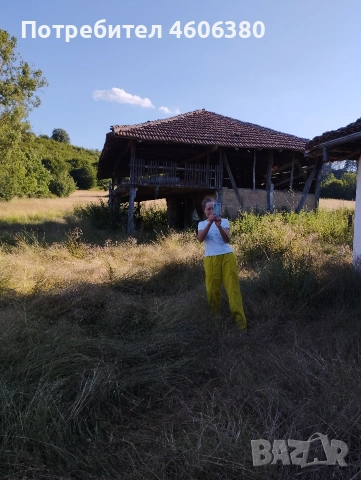 продавам имот с къща , снимка 2 - Къщи - 52582937