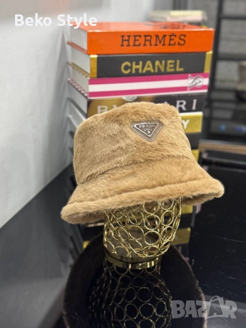 Зимни шапки Prada, снимка 3 - Шапки - 52218394