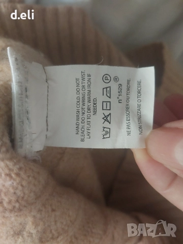 Два пуловера на Ralph Lauren Size S ESCADA. Original. Size S-М 100% Вълна, снимка 13 - Потници - 44229343