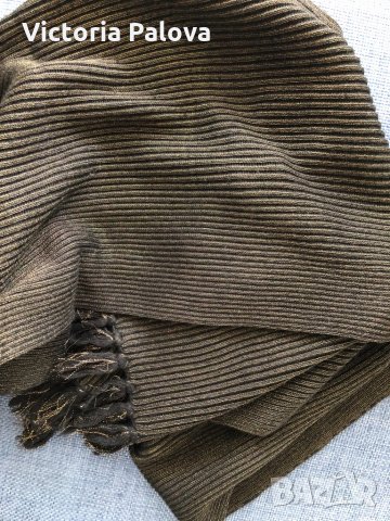 🇮🇹 Черен шал със златна нишка POI BY KRIZIA, снимка 3 - Шалове - 30539368