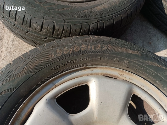 Продавам железни джанти с гуми Субару Форестер 195/65/15, снимка 2 - Гуми и джанти - 54168877