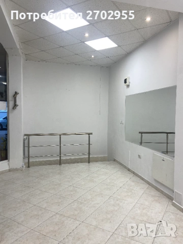 Под наем търговско помещение от собственик в бизнес-сграда, топ-център София, снимка 3 - Офиси - 53946497