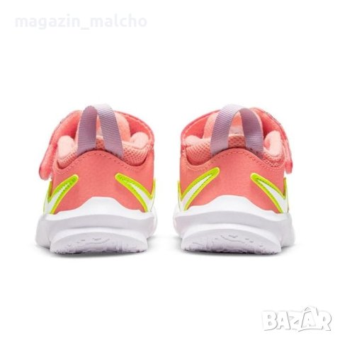 ДЕТСКИ МАРАТОНКИ - NIKE Team Hustle; размери: 26 и 27, снимка 2 - Детски маратонки - 40431534