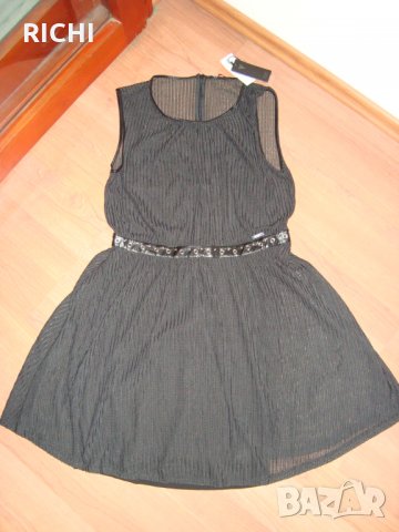 GUESS нова черна рокля с кожена декорация, снимка 4 - Рокли - 30993218