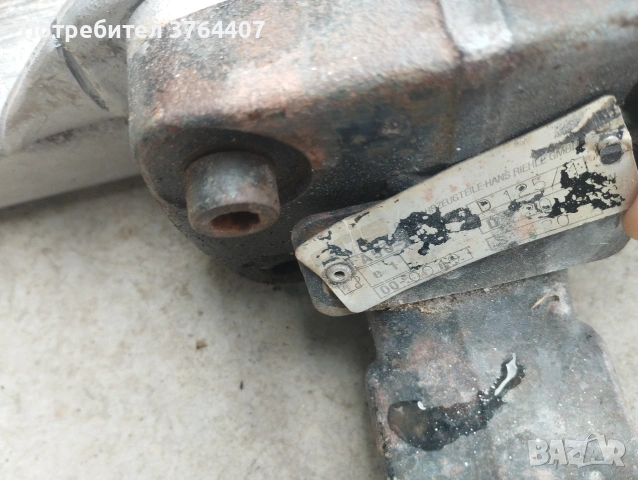 Теглич Mercedes Sprinter , снимка 3 - Части - 54005973