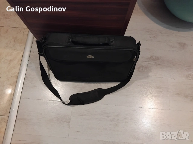 Лаптоп Dell 500, снимка 6 - Лаптопи за дома - 53937315