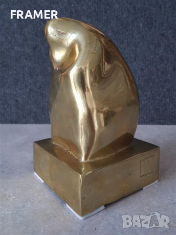 Величко Минеков Женска фигура Уникална скулптура подписана