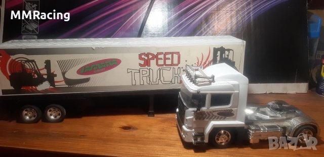 Камион с ремарке радиоуправляем, снимка 4 - Коли, камиони, мотори, писти - 31292185