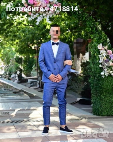 Продавам абитуриентски костюм