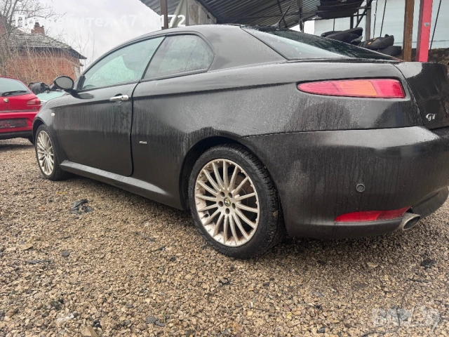 Alfa Romeo GT 1,9 jtdm 150 НА ЧАСТИ, снимка 8 - Автомобили и джипове - 53213960
