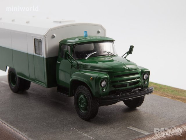ЗИЛ-130Г-АЗ фургон - мащаб 1:43 на Наши Грузовики моделът е нов в кутия, снимка 5 - Колекции - 42697536