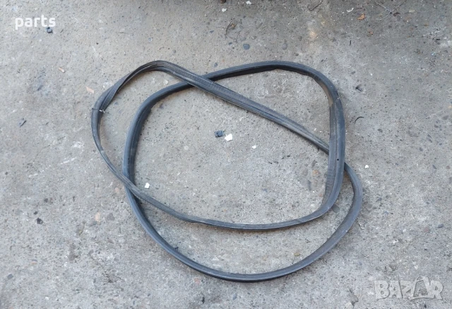 Уплътнение Багажник Рено Клио 1 (2), снимка 2 - Части - 51335264