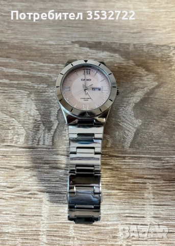 Два дамски часовника Casio и Seiko