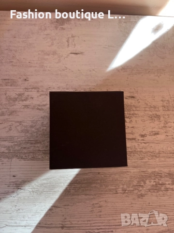 Черна кутия подходяща за подарък с черни хартии нарязани на Шредер за уплътнение 🖤, снимка 5 - Други - 52247660