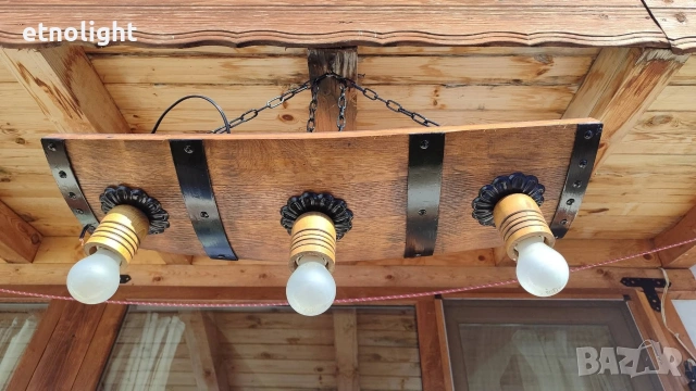 Изработвам полилеи от автентични дъбови бъчви с ръчно изработени дървени чашки и ковано желязо , снимка 2 - Полилеи - 53334357