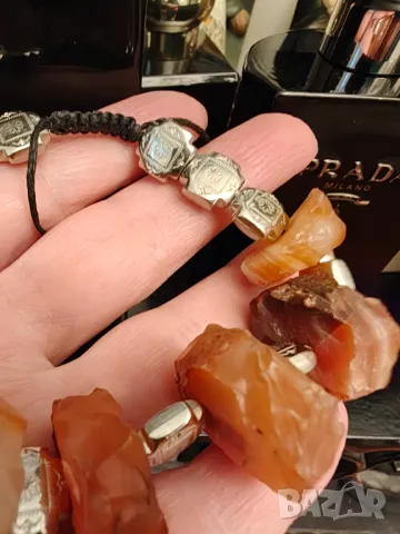 Ръчно изработена гривна с Хесонит сребро и кожа , снимка 2 - Гривни - 49668637