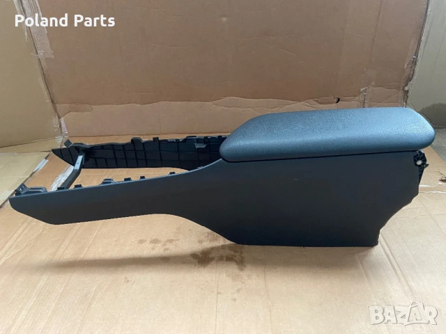 Подлакътник Тойота Камри 8 Toyota Camry VIII, снимка 3 - Части - 51128235