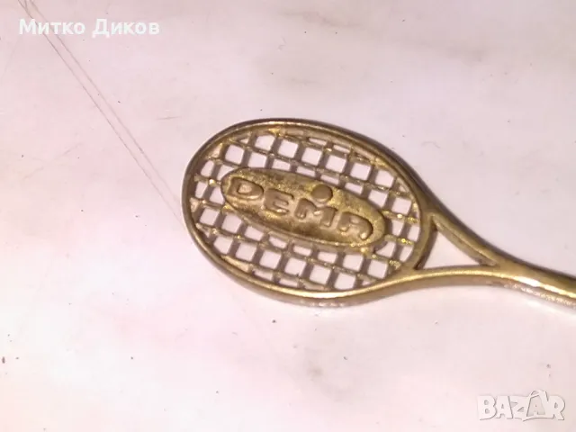 Ключодържател ракета за тенис на корт марков на ДЕМА, снимка 2 - Колекции - 49471015