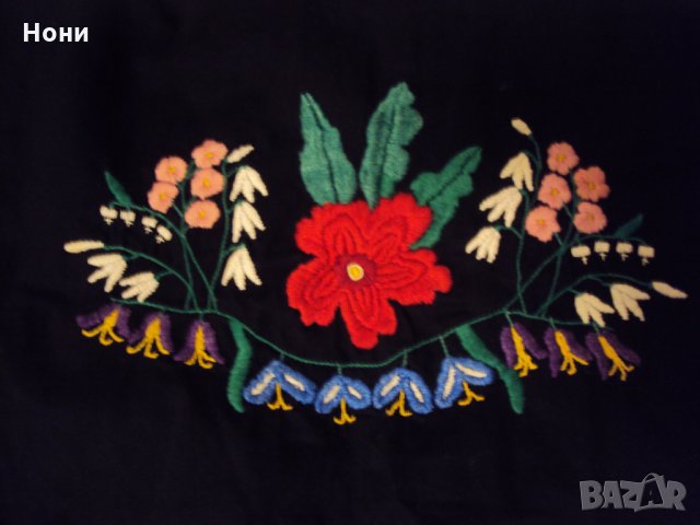 Нова старинна престилка с бродерия за носия