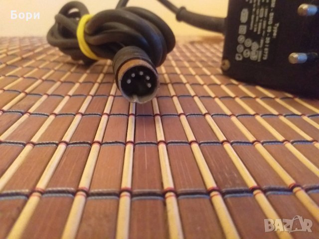 Адаптор 12v/2.5A TYPE SM-SNG 09-30 I 6773, снимка 2 - Други - 30220667