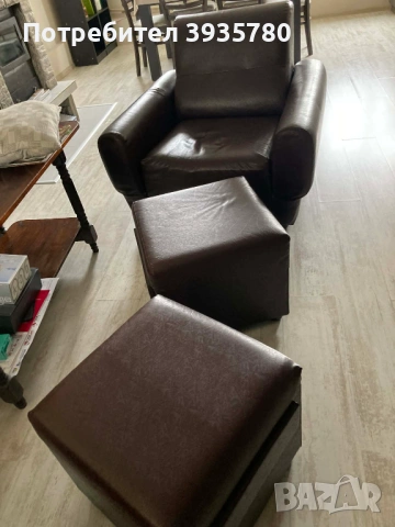 Продавам кожен, ъглов диван с 1 фотьойл и 2 табуретки, снимка 4 - Дивани и мека мебел - 53973978
