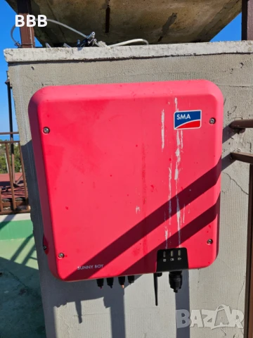 Продавам монофазен соларен инвертор Sunny boy 5KW