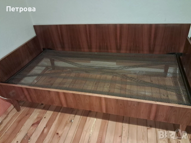 продавам легло ъглово+ пружина и дюшек 