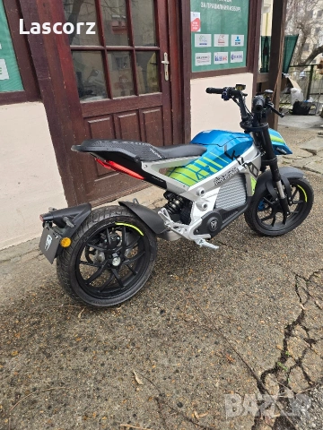 електрически мотор Tromox ukko s , снимка 4 - Мотоциклети и мототехника - 54012427