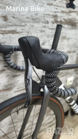 НОВ карбонов велосипед Factor LS Gravel CeramicSpeed SRAM Rival AXS Zipp 303S | 49, снимка 15 - Велосипеди - 56288166