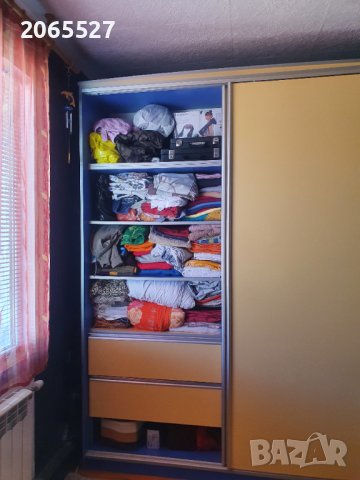 Голям гардероб Egger, снимка 4 - Гардероби - 42155821