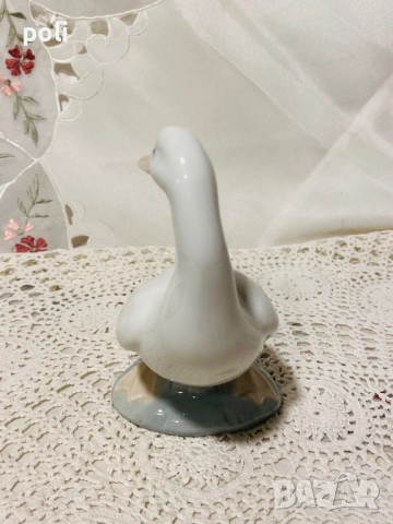 порцеланова статуетка , снимка 3 - Статуетки - 54263594