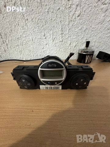 Renault климатроник панел 8200501465 автоматичен климатик