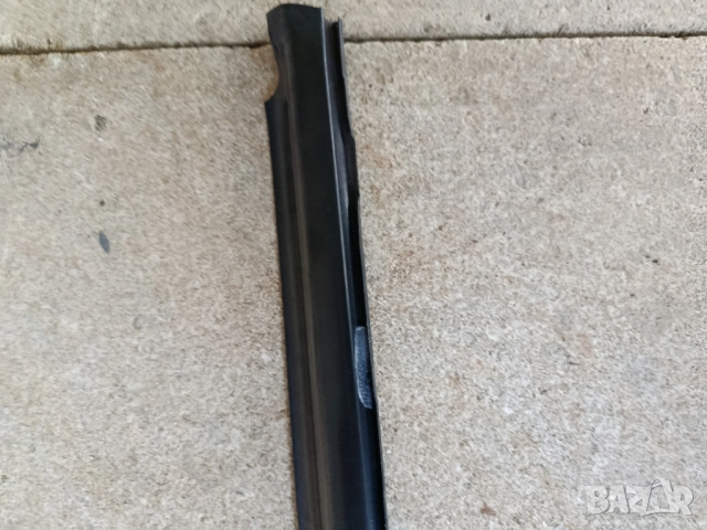 Водобраннa лайсна задна лява Пежо 406