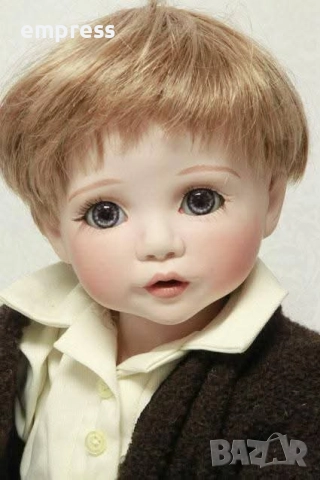 Порцеланова кукла Celia 