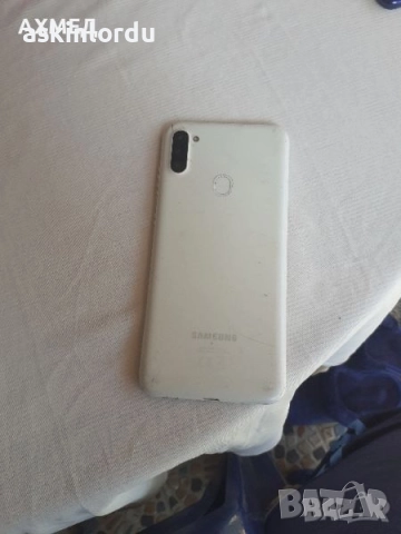 Samsung A11 за части счупен дисплей