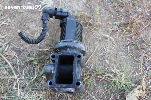 EGR клапан Фиат Крома 1.9jtd 150ks Fiat Croma 2008 55215031, снимка 4 - Части - 42554164